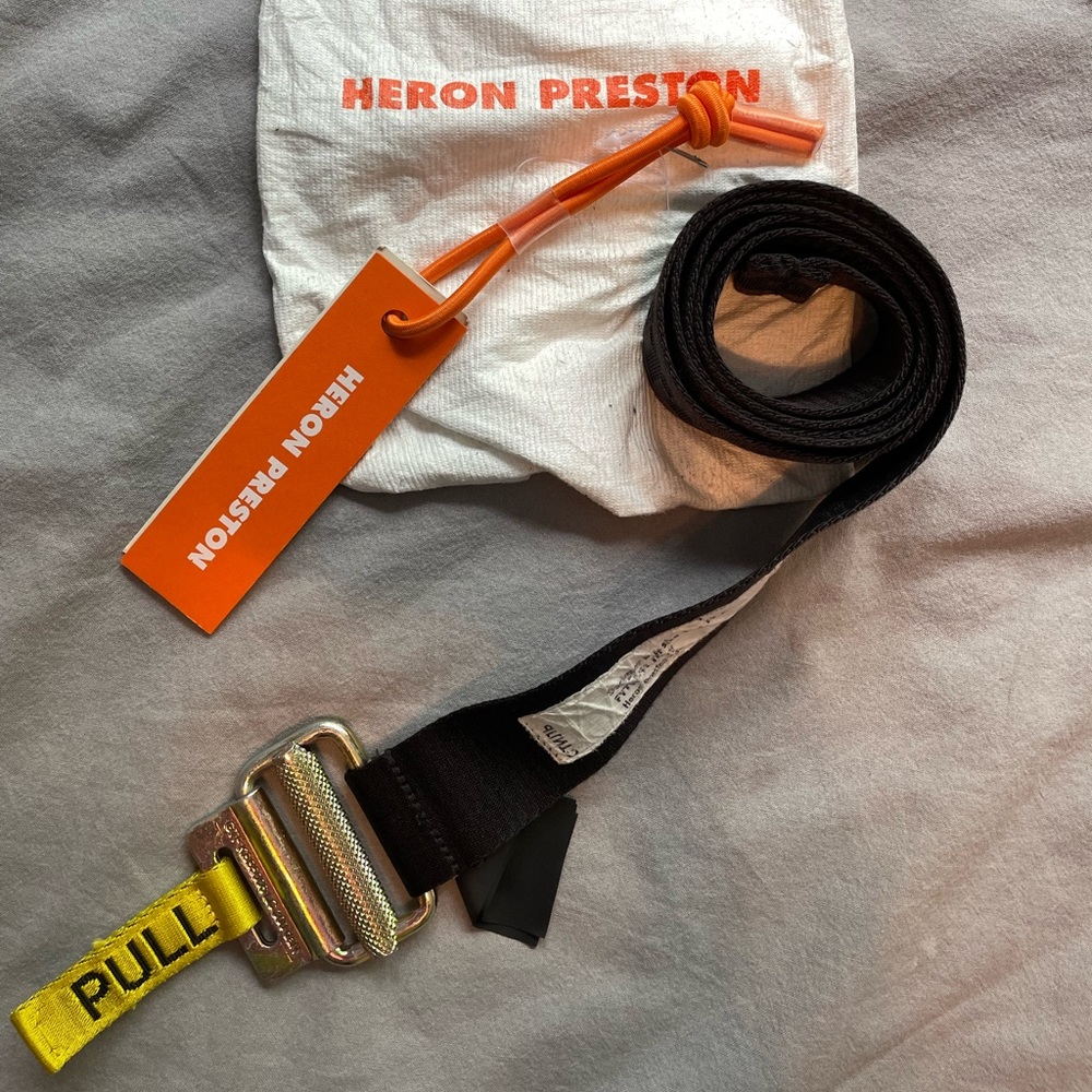 Heron Preston pull tab belt